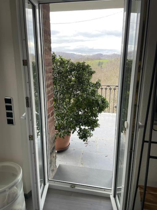 Traumhafter Blick Mit Wohnung Lindenfels 外观 照片